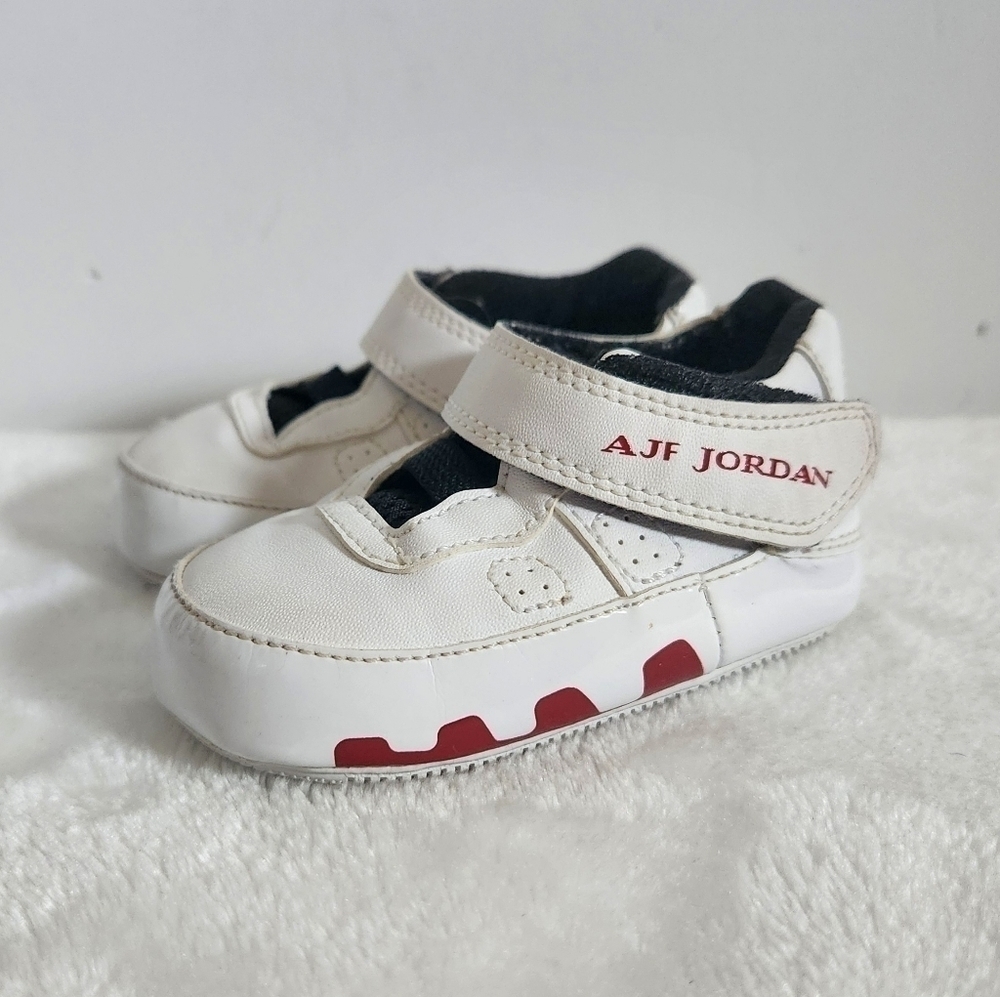 Nike AJF Jordan Basketball 23 White Red Velcro Infant Sneakers Shoes Size 3C